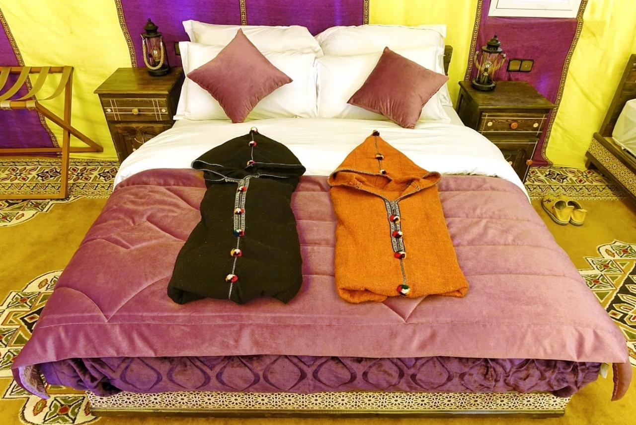 Готель Sahara Majestic Luxury Camp Мерзуга Екстер'єр фото A traditional Moroccan bathrobe
