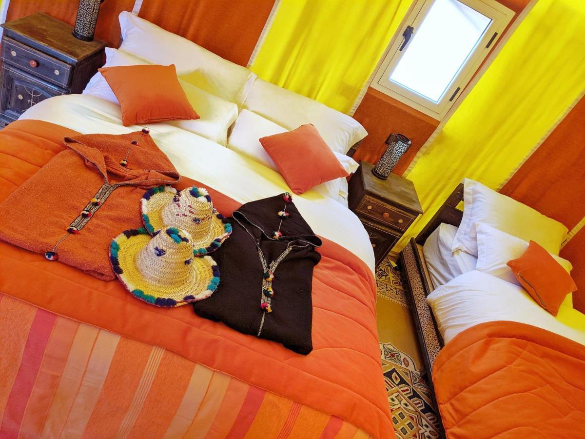 Готель Sahara Majestic Luxury Camp Мерзуга Екстер'єр фото